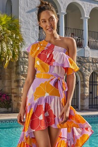 aaa_S20B_bbb_style_KAROLINA-TOP_ccc_print_Flores-4_result.jpg