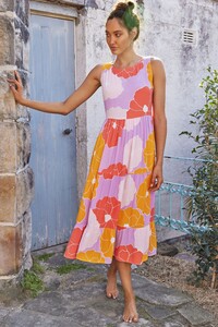 aaa_S20B_bbb_style_OLIVIA-MIDI-DRESS_ccc_print_Flores_result.jpg