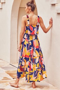 aaa_S20C_bbb_style_BETSY-SET_ccc_print_Tropical-Navy_6cb7889e-7679-450f-ae85-72cf17d83005_result.jpg