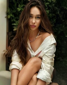 alycia-debnam-carey-rose-inc-spring-2021-11.jpg