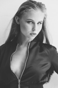 amanda-strand6.jpg
