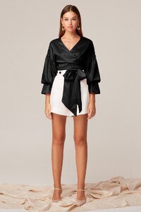 anchored_top_623-black__cranes_short_101-porcelain_sh_0135.jpg