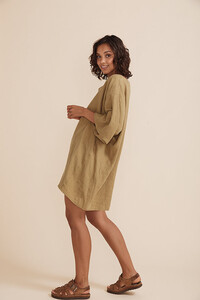 bailey-oversized-dress-1-8c900d_00f10bd960094a698f3eaa90ccced1ea_mv2.jpg