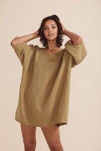 bailey-oversized-dress-1-8c900d_8292c802d1a44364b044b296f104107c_mv2.jpg