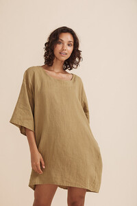 bailey-oversized-dress-1-8c900d_87aa68fe68964c09b79f741f4ab36193_mv2.jpg