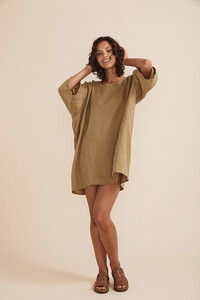 bailey-oversized-dress-1-8c900d_f667958565034074ae393aee6a29c756_mv2.jpg