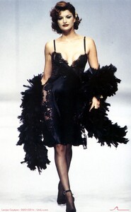 bb_ID_1995_07_BAROCCO_HC_FW95_Book_Moda_0701.thumb.jpg.35417b06e5904310c6bee55921a86be5.jpg