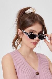black-see-it-through-zebra-rectangle-sunglasses.jpg