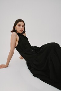 border_gown_001-black_g_4783-edit.jpg