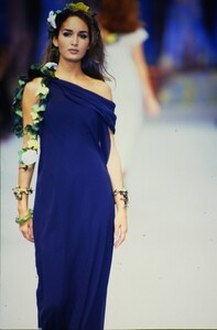 chanel-ss-1992-1.thumb.jpg.ba1c507dff8e76b47ec1ba00a2892b40.jpg