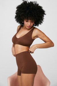 chestnut-seamless-nights-bralette-and-boxer-shorts-set.jpeg