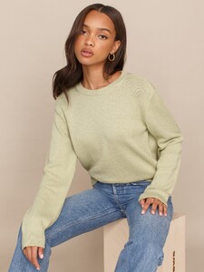 cotton-boyfriend-sweater-eucalyptus-3.thumb.jpg.81d0b59561325360d266ae2d6a8756b0.jpg