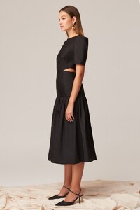 cranes_midi_dress_001-black_nh_0553-edit.jpg