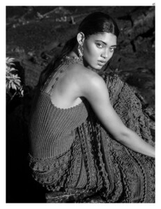 danielle-herrington-for-aurelius-magazine-spring-2021-12.jpg