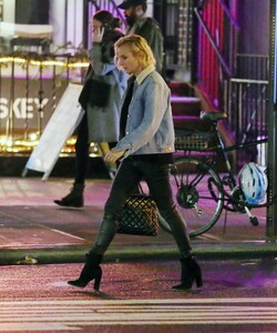 diane_kruger_out_and_about50.jpg