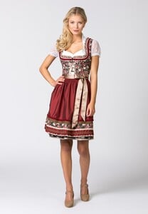 dirndl-samia-60914.jpg