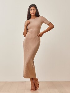 dosch-dress-sand-2.jpg
