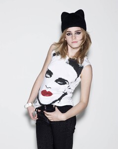 emma-watson-hq-photoshoot_tz0vgagncr0.jpg