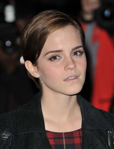 emma-watson_9t7fc32e9x0.jpg