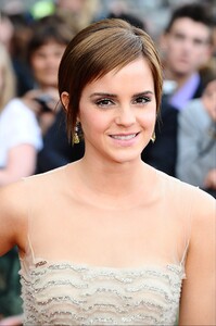 emma-watson_q3tfabtt4gq.jpg