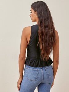 feta-top-black-4.jpg