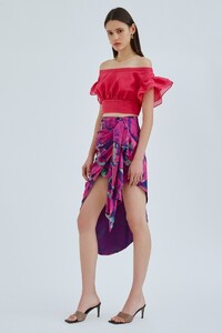 floret_top_624-hot_pink_102003071-5_frame_skirt_511-purple_geo_floral_g_4022-edit.jpg