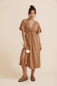 harper-wrap-dress-2-8c900d_f0d34910a97b4a19bd1b41eca6623a40_mv2.jpg