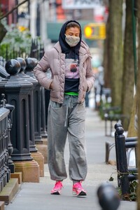 helena-christensen-heading-to-a-gym-in-new-york-02-26-2021-2.jpg