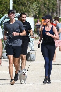 ivanka-trump-out-jogging-in-miami-beach-02-13-2021-2.jpg