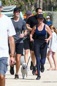 ivanka-trump-out-jogging-in-miami-beach-02-13-2021-4.jpg