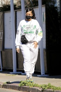 jordyn-woods-out-in-los-angeles-02-24-2021-0.jpg