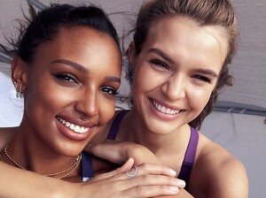 josephineskriver_144741358_1560421974347867_7426705119685688007_n.jpg