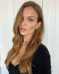 josephineskriver_152606883_462292818300175_335136446424693392_n.jpg