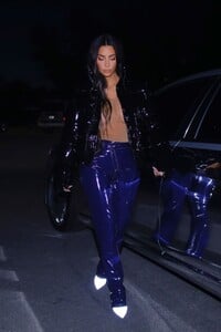 kim-kardashian-night-out-in-los-angeles-02-18-2021-8.jpg