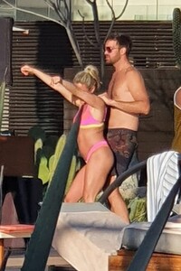 kristin-cavallari-in-bikini-in-cabo-san-lucas-12-06-2020-3.jpg