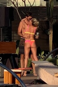 kristin-cavallari-in-bikini-in-cabo-san-lucas-12-06-2020-6.jpg