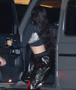 kylie-jenner-at-nobu-in-malibu-02-08-2021-1.jpg