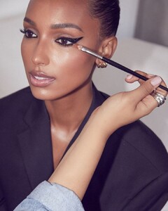 leahdarcymakeup_145050180_228800838871461_4019708186147424433_n.jpg