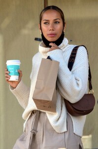 leona-lewis-out-with-her-dog-in-santa-monica-02-12-2021-0.jpg