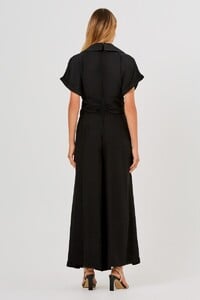 lydia_pantsuit_001-black_nh_52078-edit.jpg