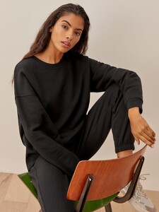 manny-oversized-sweatshirt-black-1.jpg