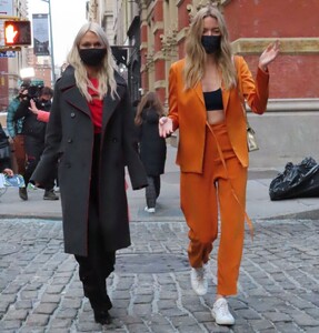 martha-hunt-and-zanna-rassi-arrives-at-jason-wu-fashion-show-in-new-york-02-14-2021-0.jpg