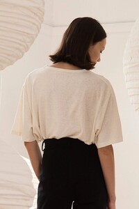 masaki-tee-ivory-2_6513e400-e468-4ed6-bb60-57ccf9c3a060_result.jpg