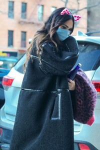 megan-fox-out-in-nyc-01-28-2021-1.jpg