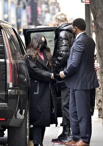 megan-fox-out-in-nyc-01-28-2021-12.jpg