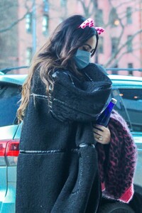 megan-fox-out-in-nyc-01-28-2021-2.jpg