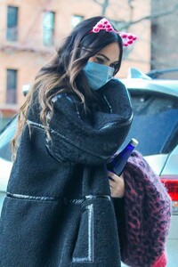 megan-fox-out-in-nyc-01-28-2021-3.jpg