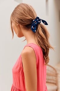 mister-zimi-s20a-scrunchie-in-aruba_2915f4e8-4639-452b-afdb-418336dd4ec0.jpg