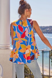 mister-zimi-s20c-celeste-top-in-tropical-blue-2_result.jpg