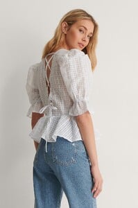 nakd_check_lacing_blouse_1018-007195-0001_01k.thumb.jpg.56163080e2b9893b5587da54f4605879.jpg